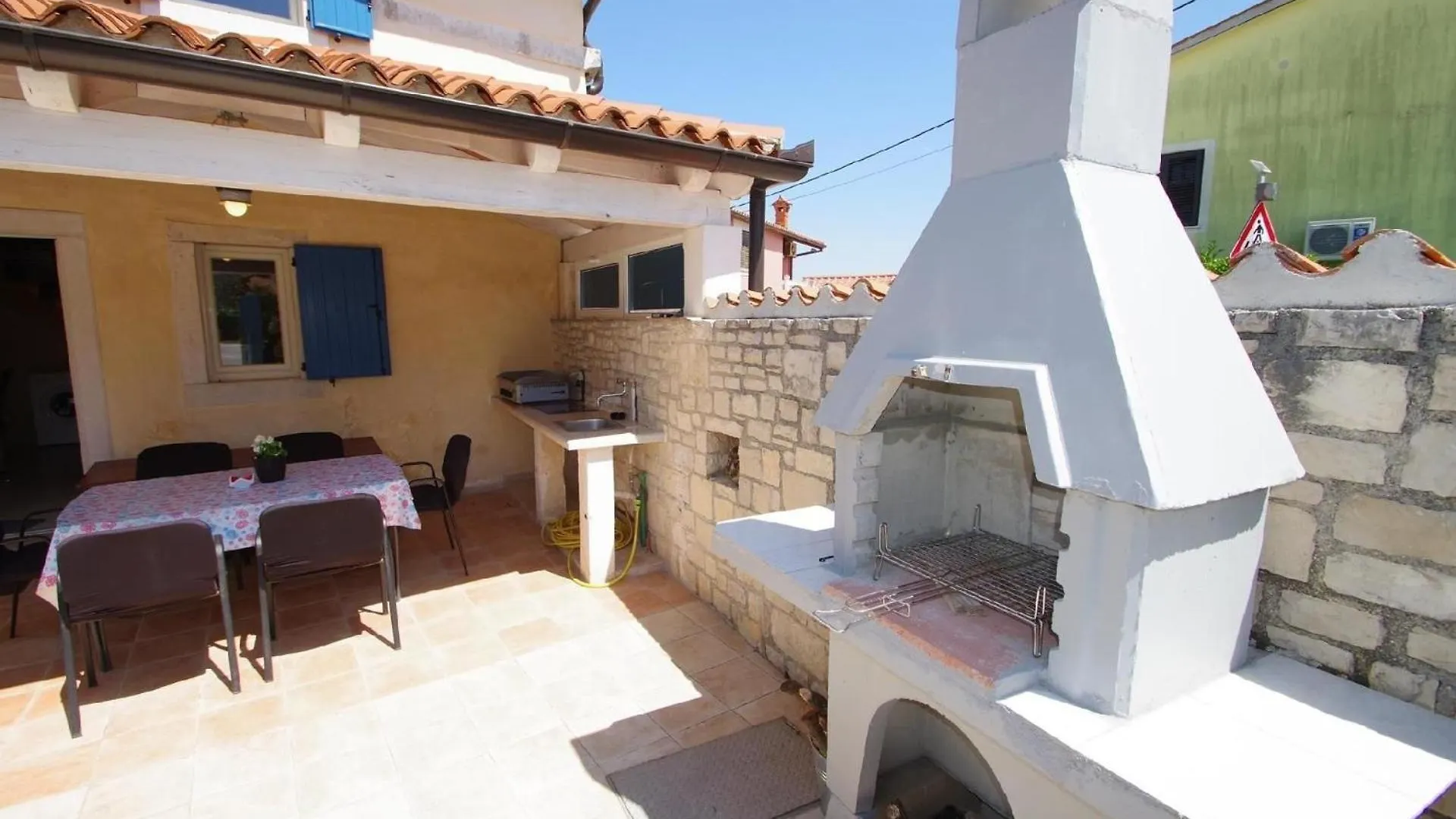 Holiday home Ferienhaus In Kavran Mit Terrasse Und Grill